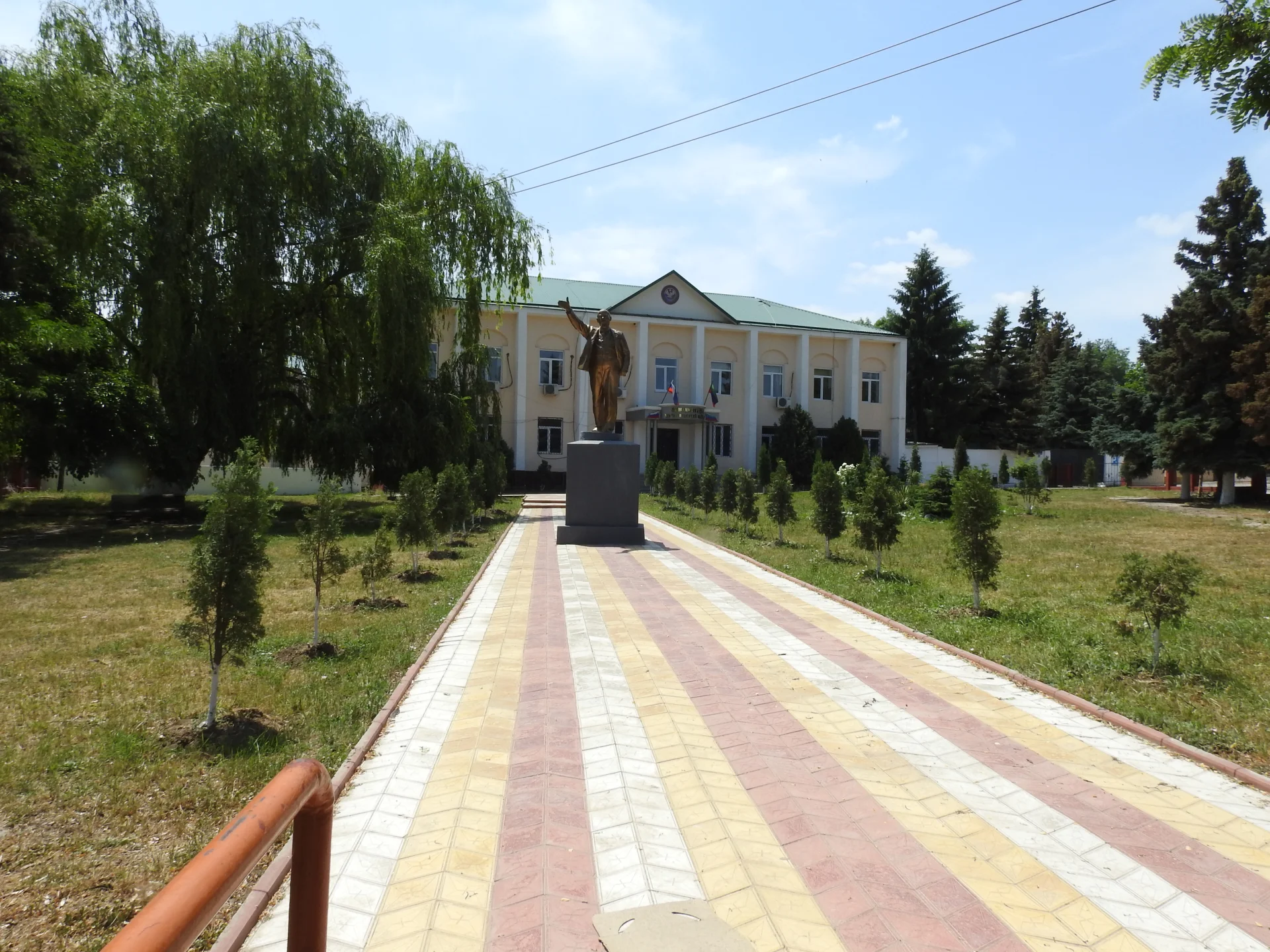 Новолакский район