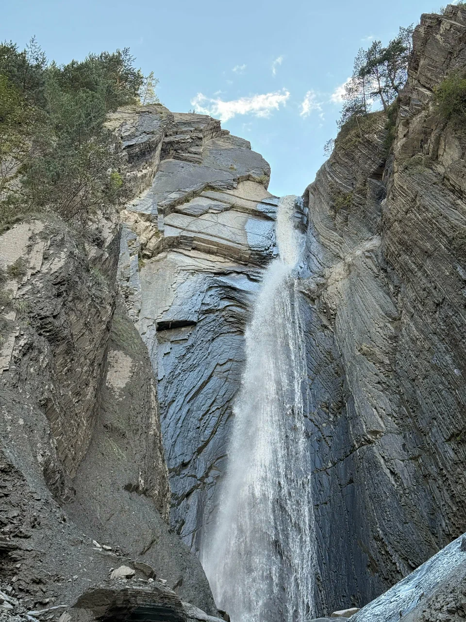 Зрыхский водопад